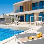Pirata Villa *