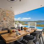 Pirata Villa Jezera