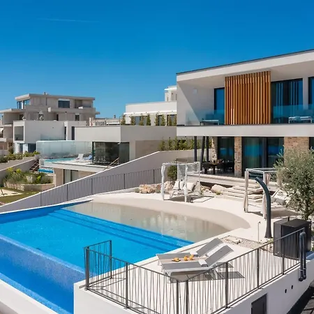 Βίλα Pirata Jezera